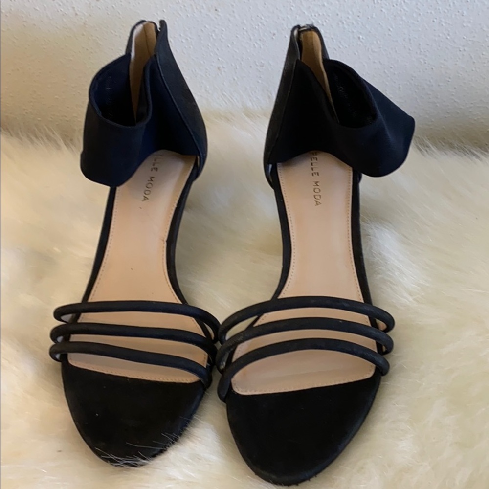 Pelle Moda shoes